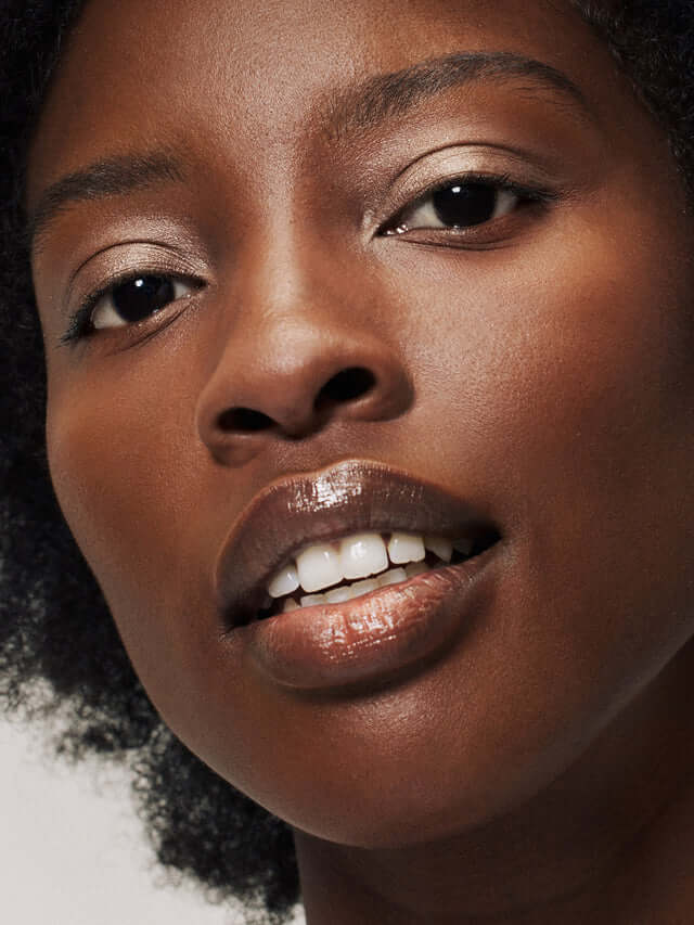 ADORN