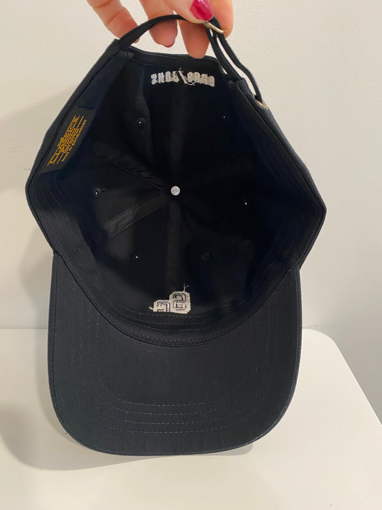 inside_hat2
