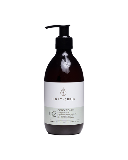 Holy_Curls_Still_Life_Packshot_02_Conditioner_original-1